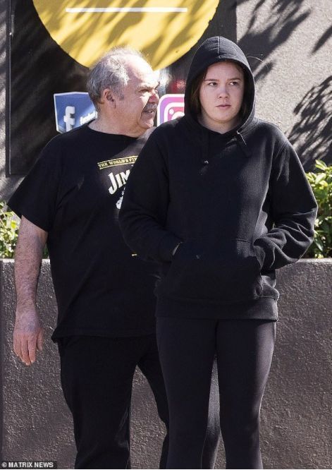 悉尼美女教师猥亵学生，疑诱导14岁男生车震，警方对其提出严重指控