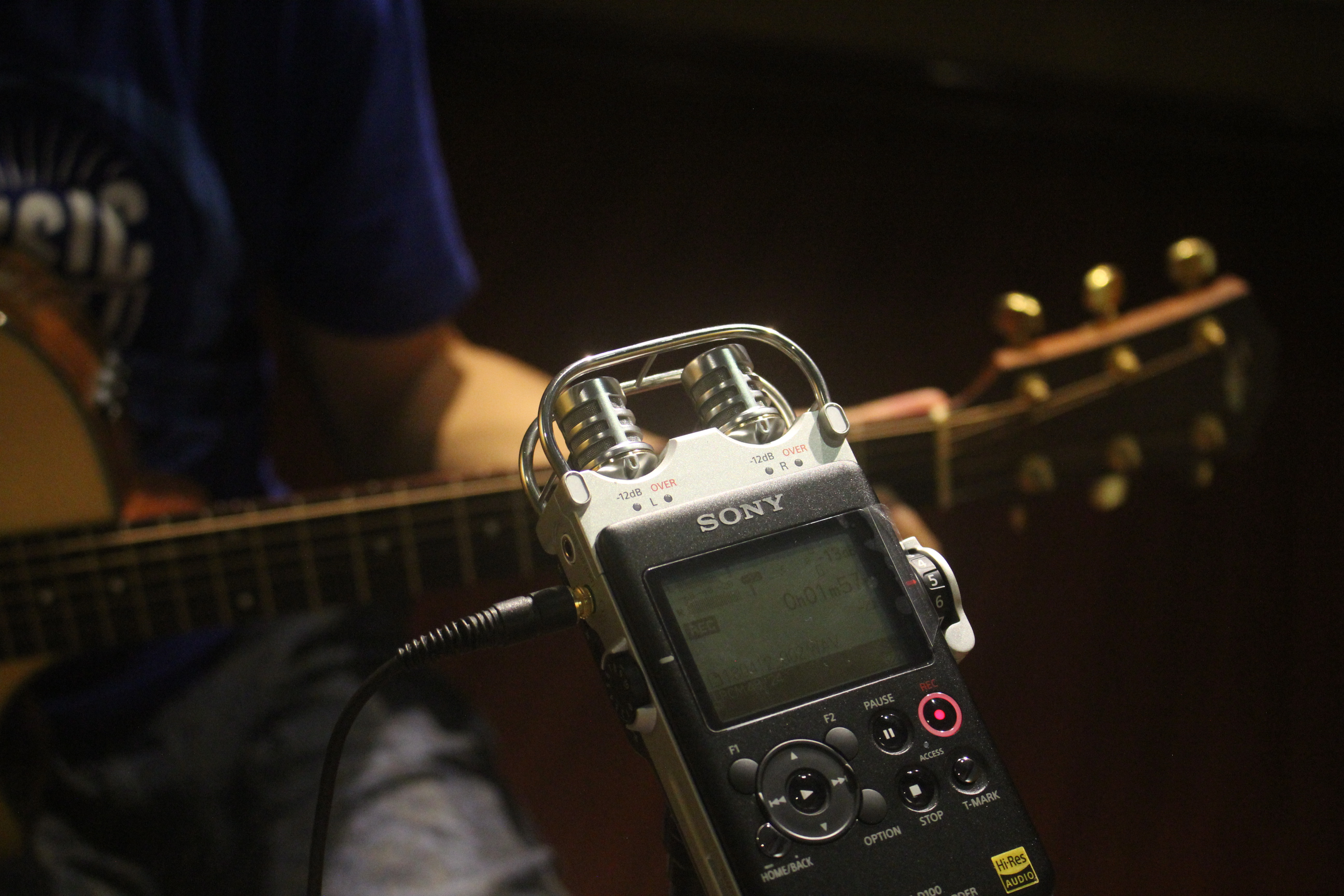 索尼pcm-d100麦克风,索尼录音笔d100放音效果怎么样