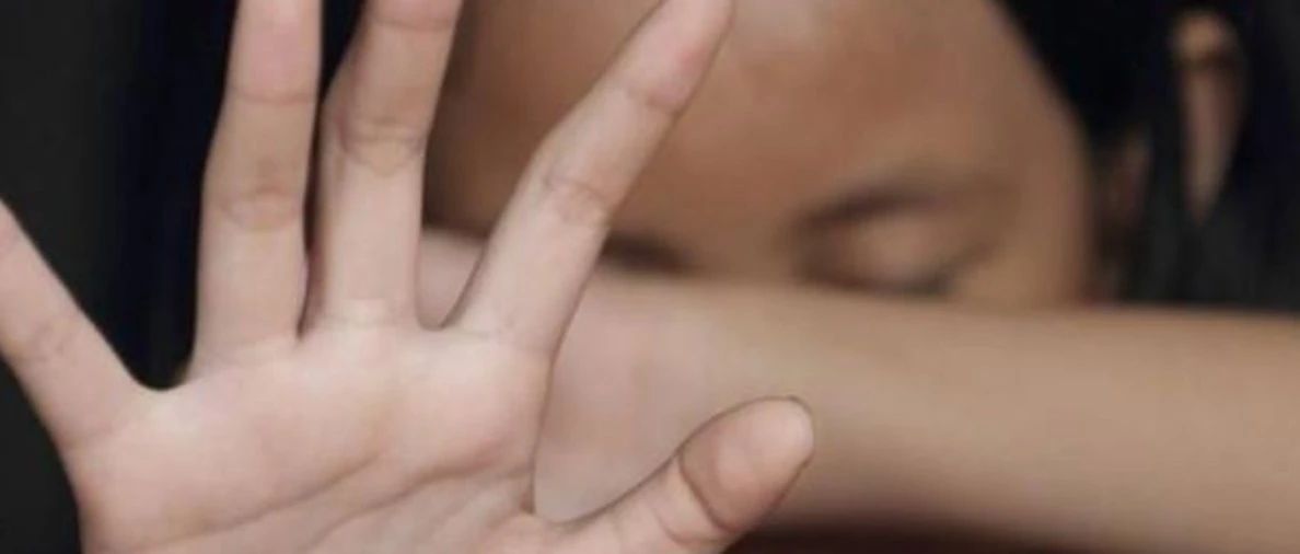 大二学生强奸获刑四年,强奸数十人获刑