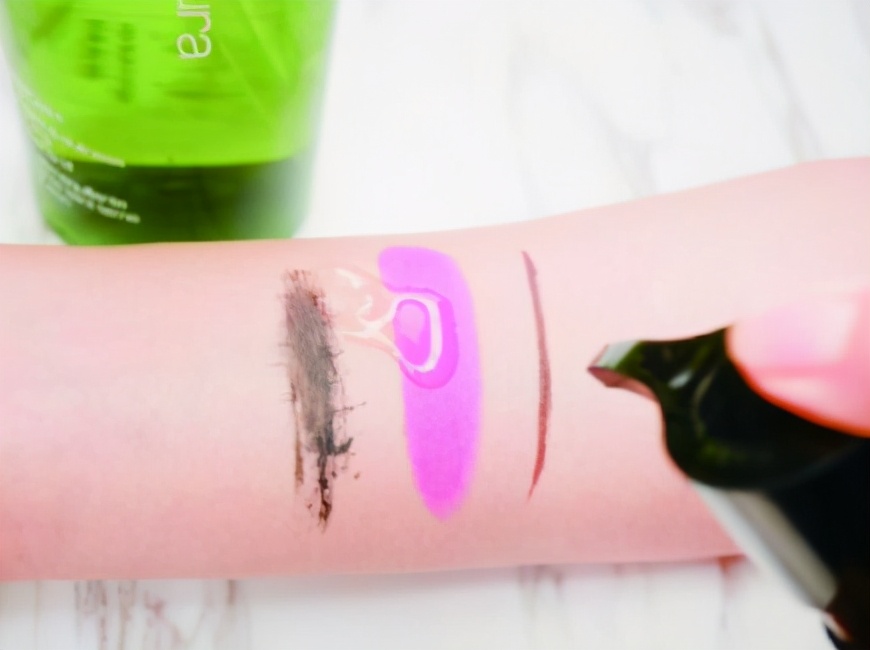 植村秀绿茶清新润泽卸妆油,bobbibrown卸妆油和植村秀卸妆油