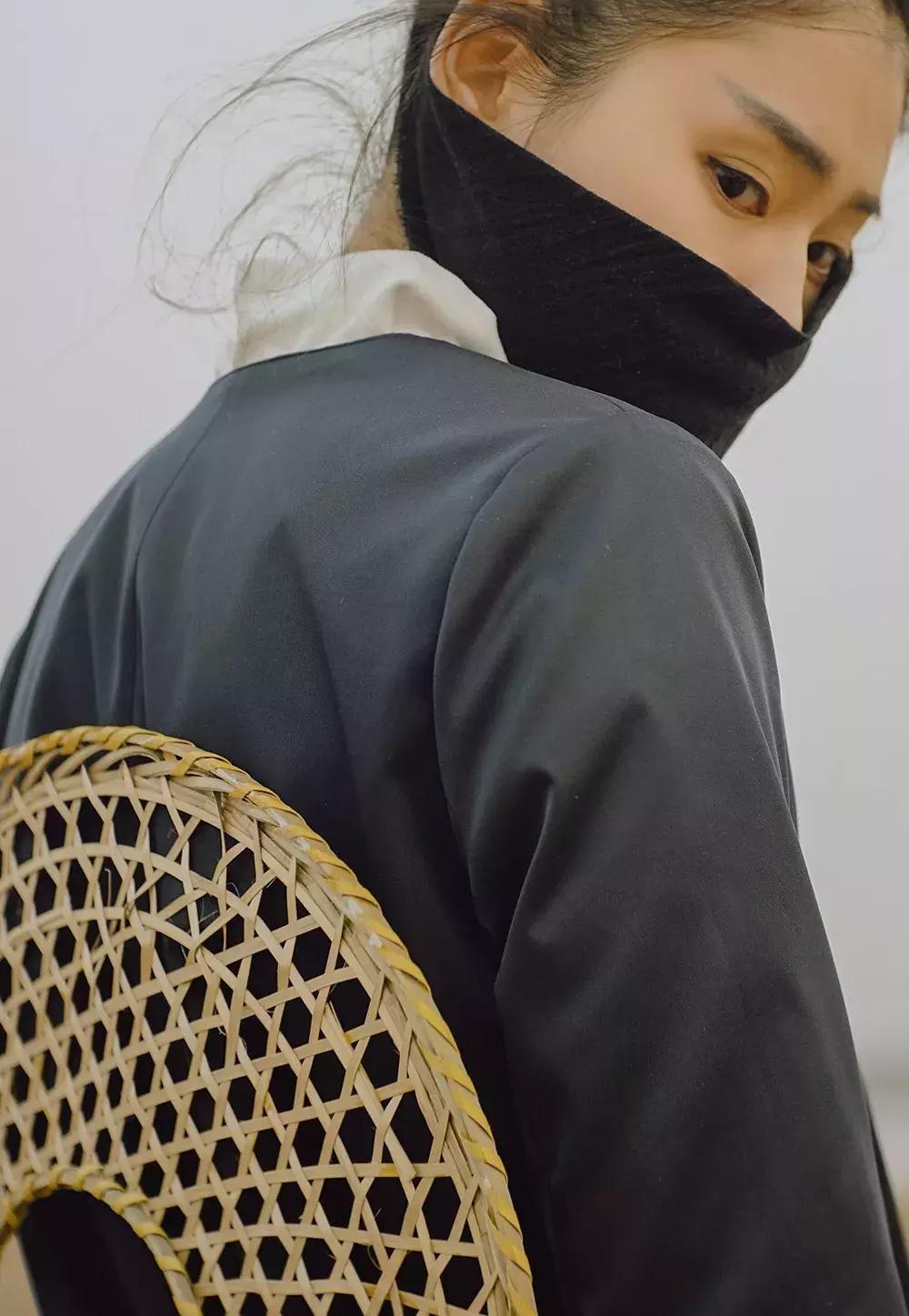 建筑人像构图技巧,单反人像构图拍照技巧