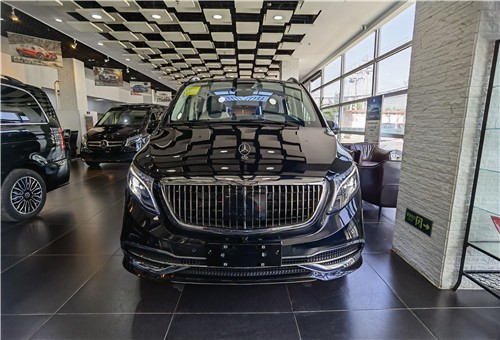 奔驰威霆2022年大改款谍照,20款奔驰威霆改装豪华版商务车