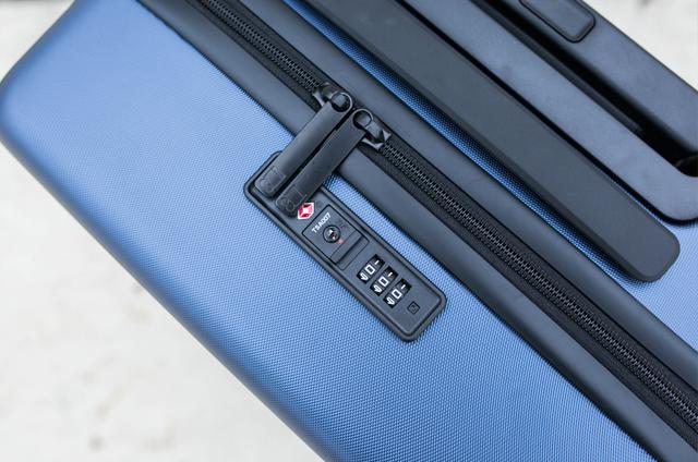 地平线8号旅行者系列旅行箱24英寸,地平线8号旅行箱