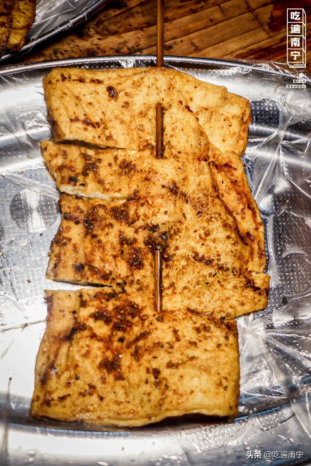 南宁东盟商务区烧烤摊,南宁2021烧烤店铺排行榜前十名