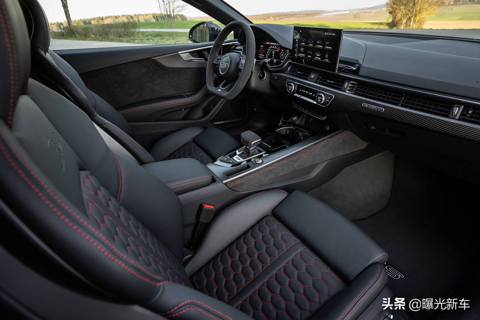 奥迪rs52022款报价,奥迪rs52022款国外价