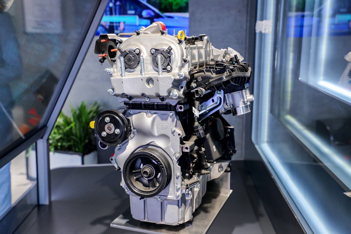 9.89-12.69万元，携手李宁羽毛球，奔腾T55正式跨界上市