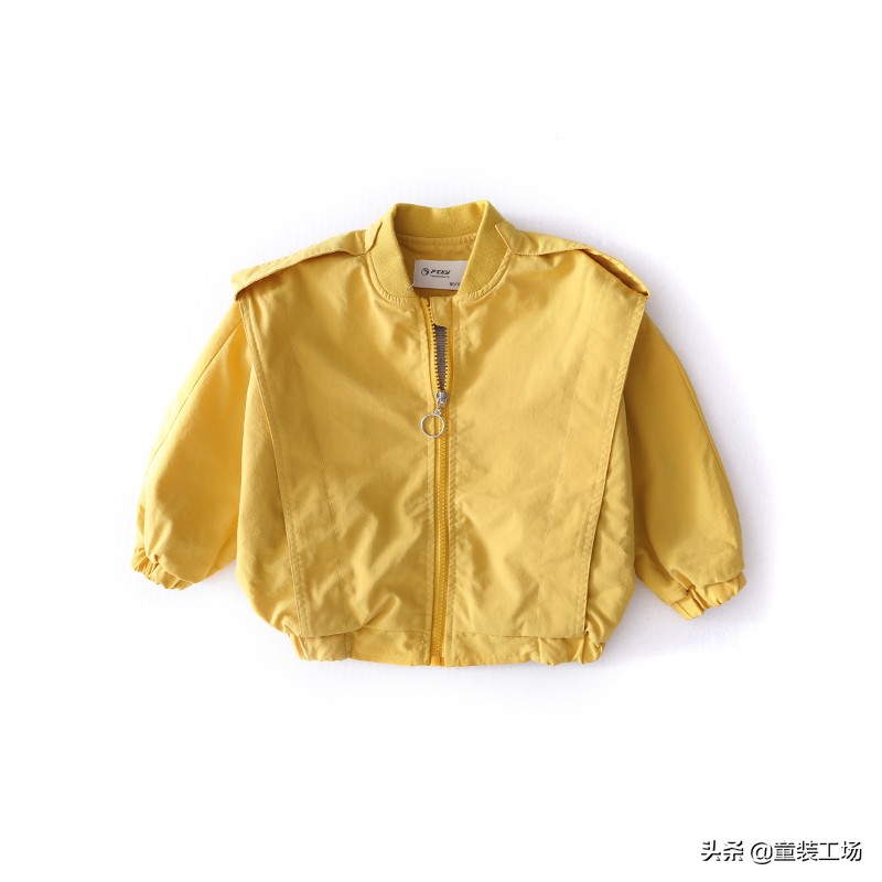 入秋了给宝贝备几套秋装,马上入秋了穿什么秋装好小学生
