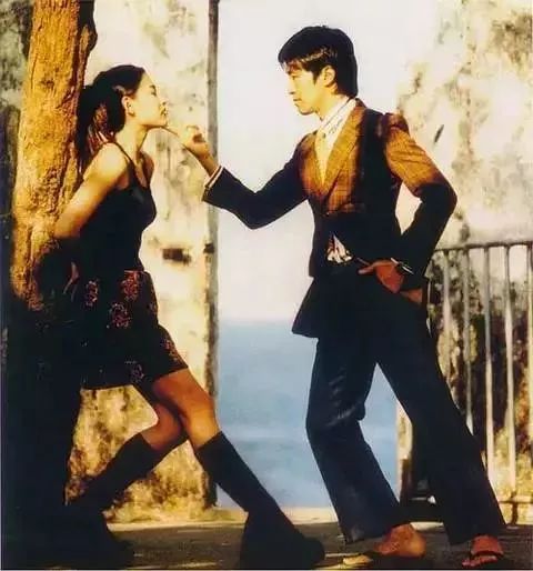 1999年和现在对比,原来1999年已经是20年前了