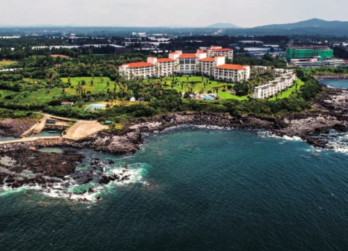 韩国大明山滑雪度假酒店,雪山温泉spa池