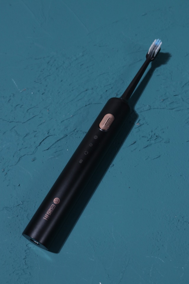 欧乐b电动牙刷和飞利浦哪个好,欧乐b和飞利浦哪个电动牙刷好