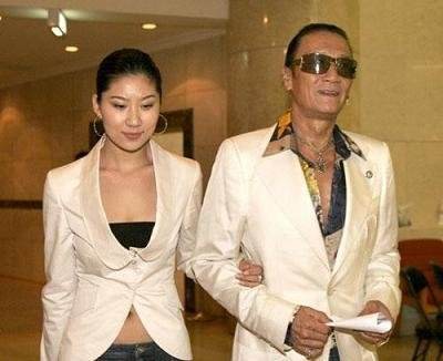 谢贤年轻时的视频,谢贤以前年轻的时候纪录片