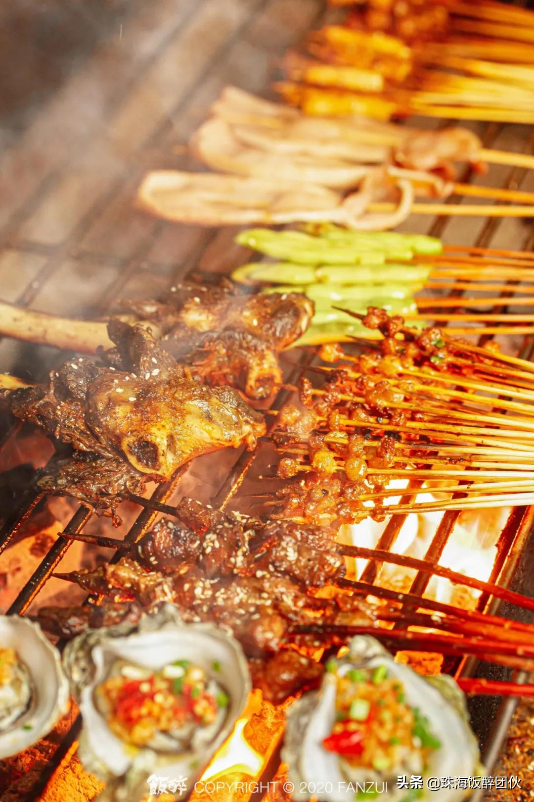 *男猛**深夜在线烧烤！柠溪这间3年串串界老店，变了…