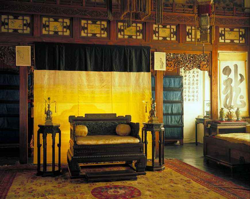 太后听政要“垂帘”，古代男女居家之防有多严格，不能同用一口井