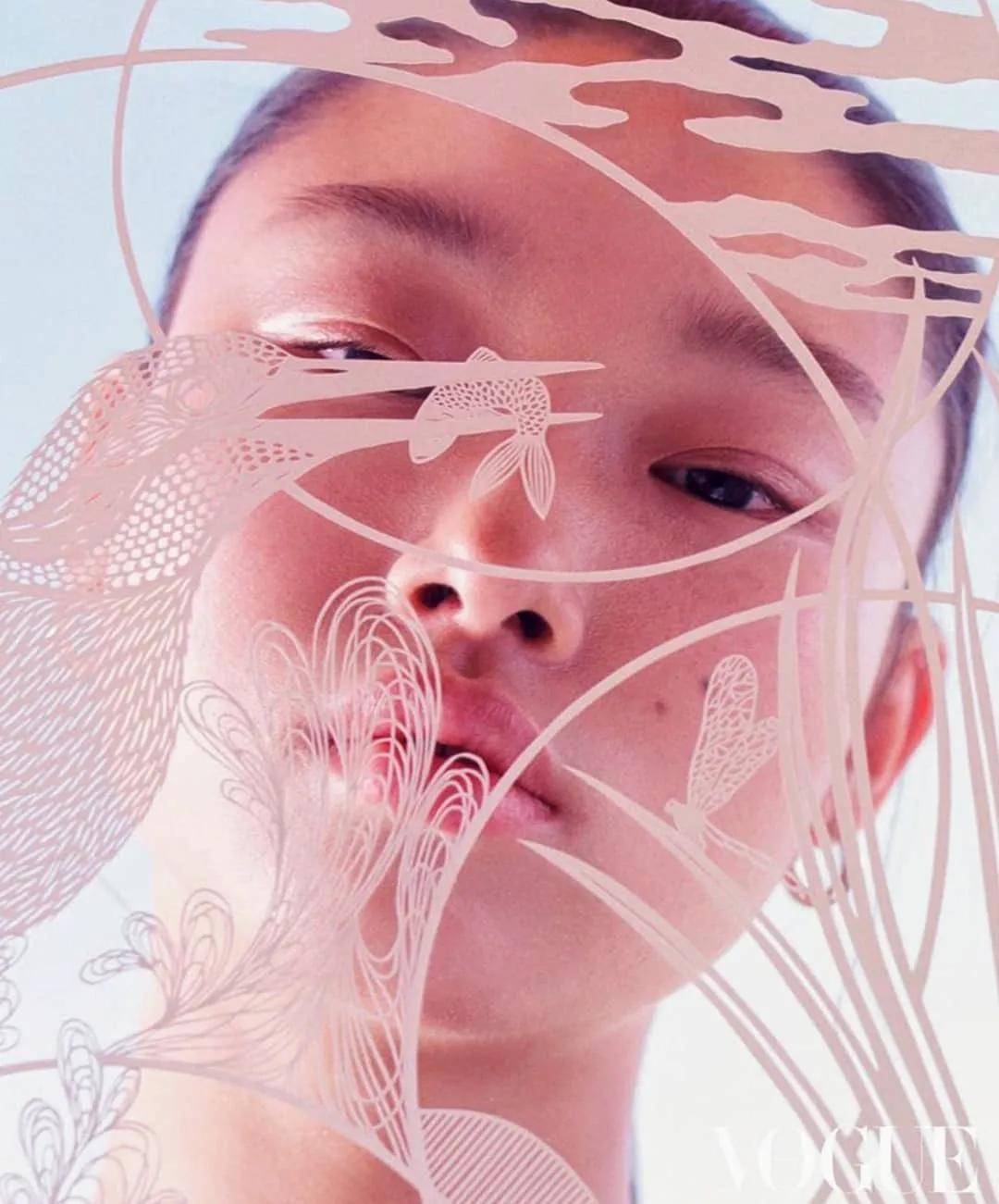 她被称为“刀王”，凭一把破刀，一张破纸，作品征服了全世界