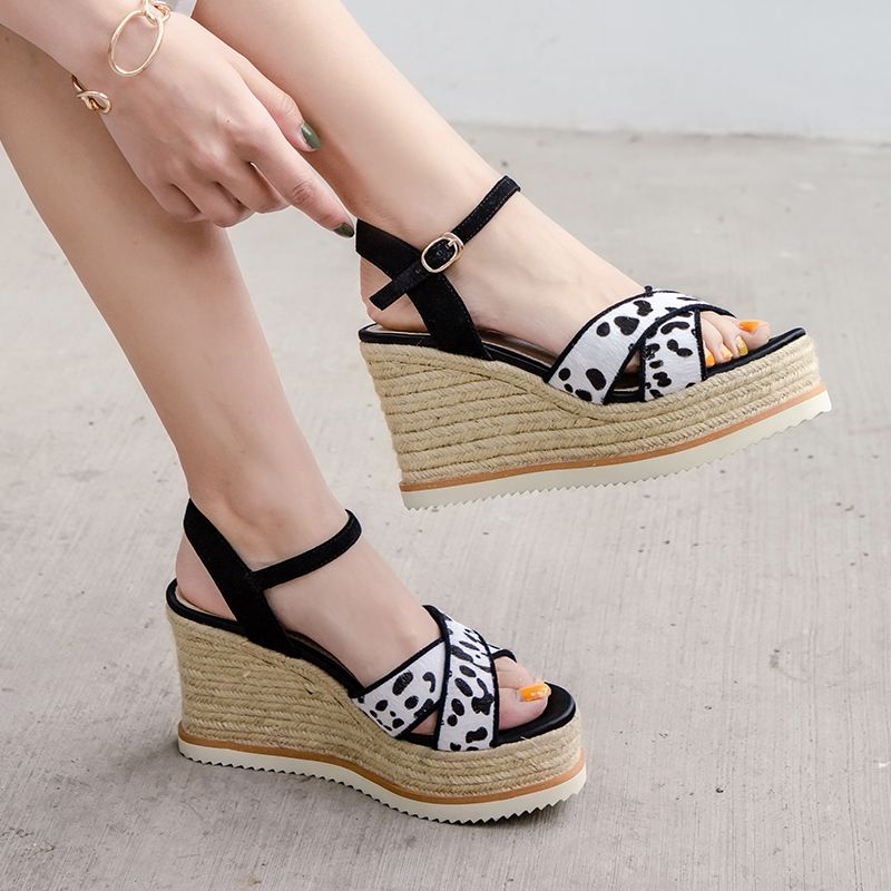 什么样的高跟鞋穿了不累,夏天什么样的高跟鞋好看