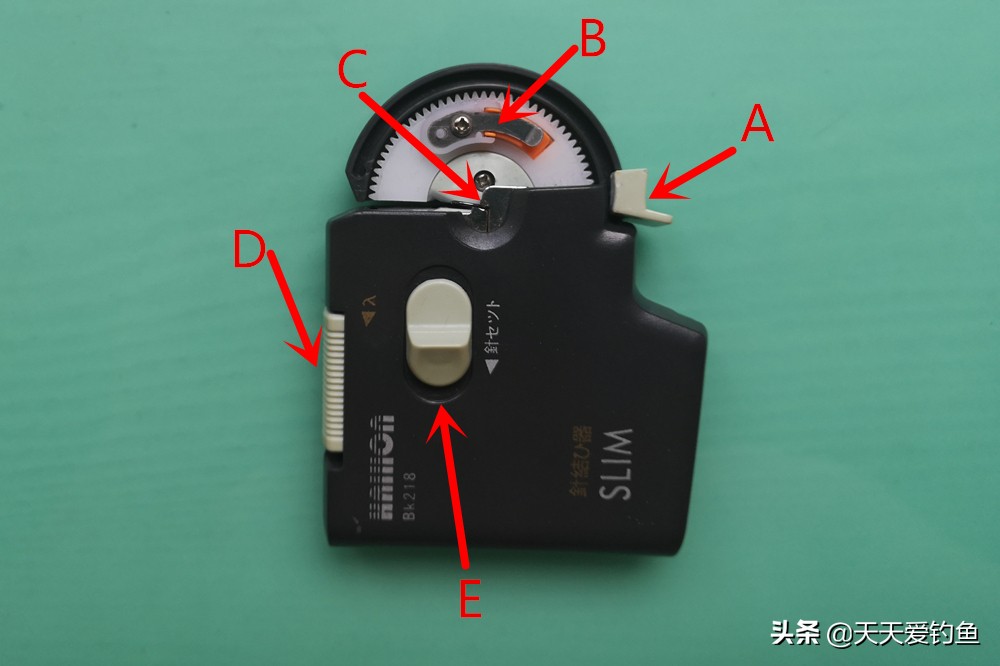 细线绑鱼钩容易打卷怎么办,绑鱼钩夹子夹细线打滑怎么弄