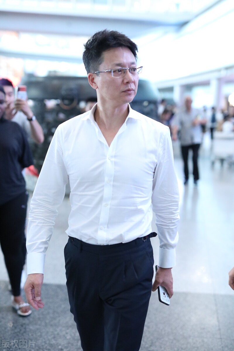 刘奕君情感史,刘奕君为什么跟前任离婚