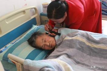 金秋敬老月浓浓敬老情,情暖夕阳敬老月活动