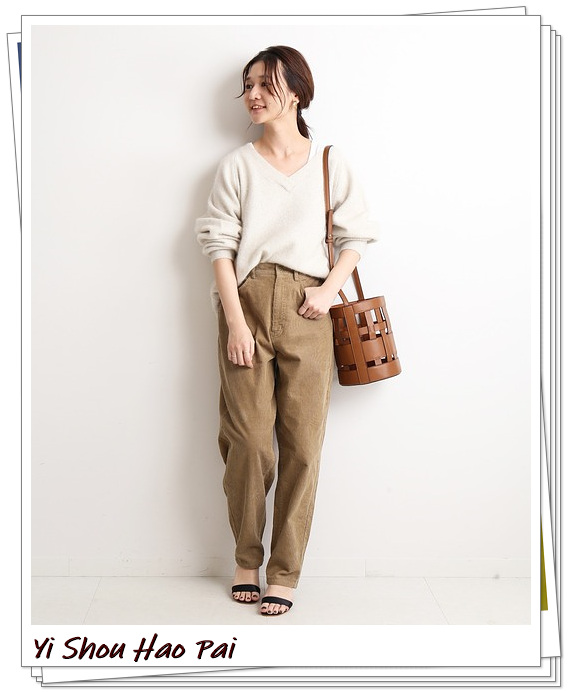 秋冬灯芯绒裤子女,秋冬白色灯芯绒裤子