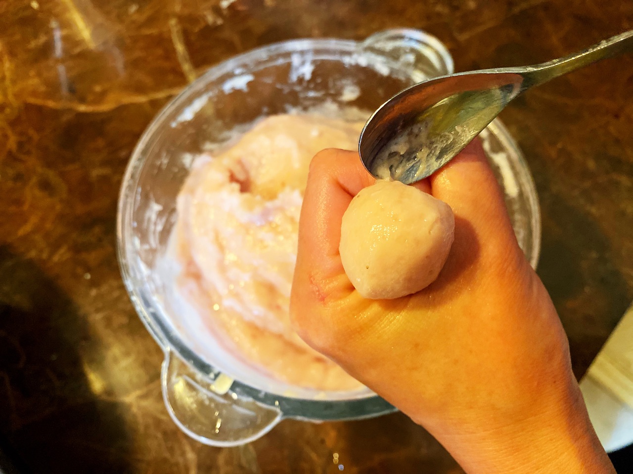 用花鲢做鱼丸还是用草鱼做鱼丸好,草鱼做劲道鱼丸做法