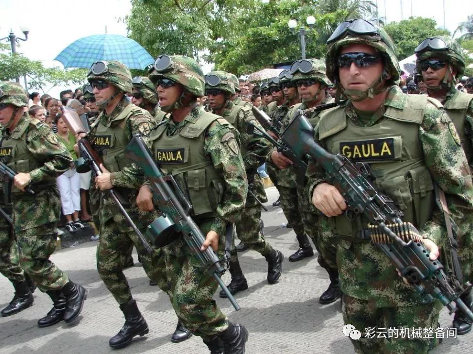 aa12自动霰弹枪介绍,usas-12霰弹枪解说