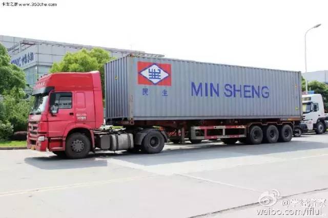 货车压塌危桥最新视频,大货车把桥压塌了怎么办