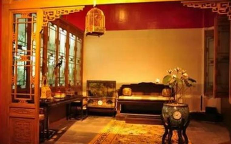 清朝时期故宫住了多少人,故宫皇帝的卧室多少平方