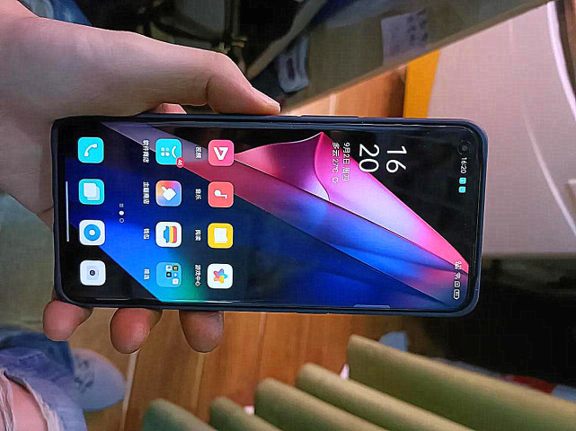 oppofindx3pro价格大跳水了么,oppofindx3pro还值不值得购买