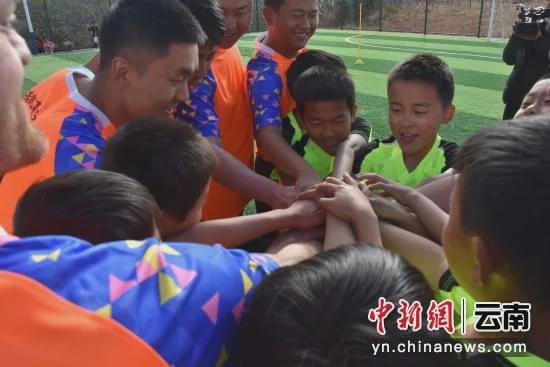 山区孩子足球梦,乡村孩子体育梦