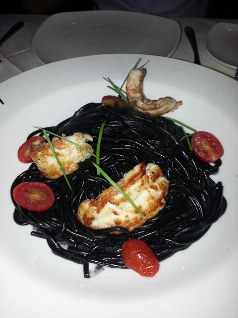 墨鱼的墨汁是什么成分真的能吃吗,墨鱼的墨汁能吃吗营养价值一样吗