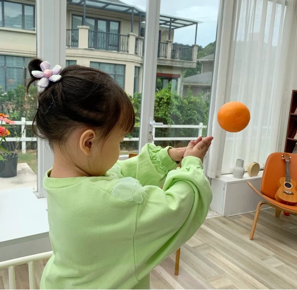 宝宝齐耳短发辫子简单洋气扎法,短发儿童麻花辫扎头发