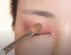 新手也能快速画好的日常眼妆,眼妆教程手把手教你画眼妆