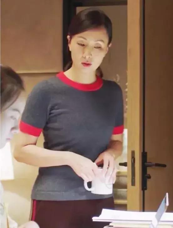 小欢喜王一笛衣品,小欢喜三位妈妈着装