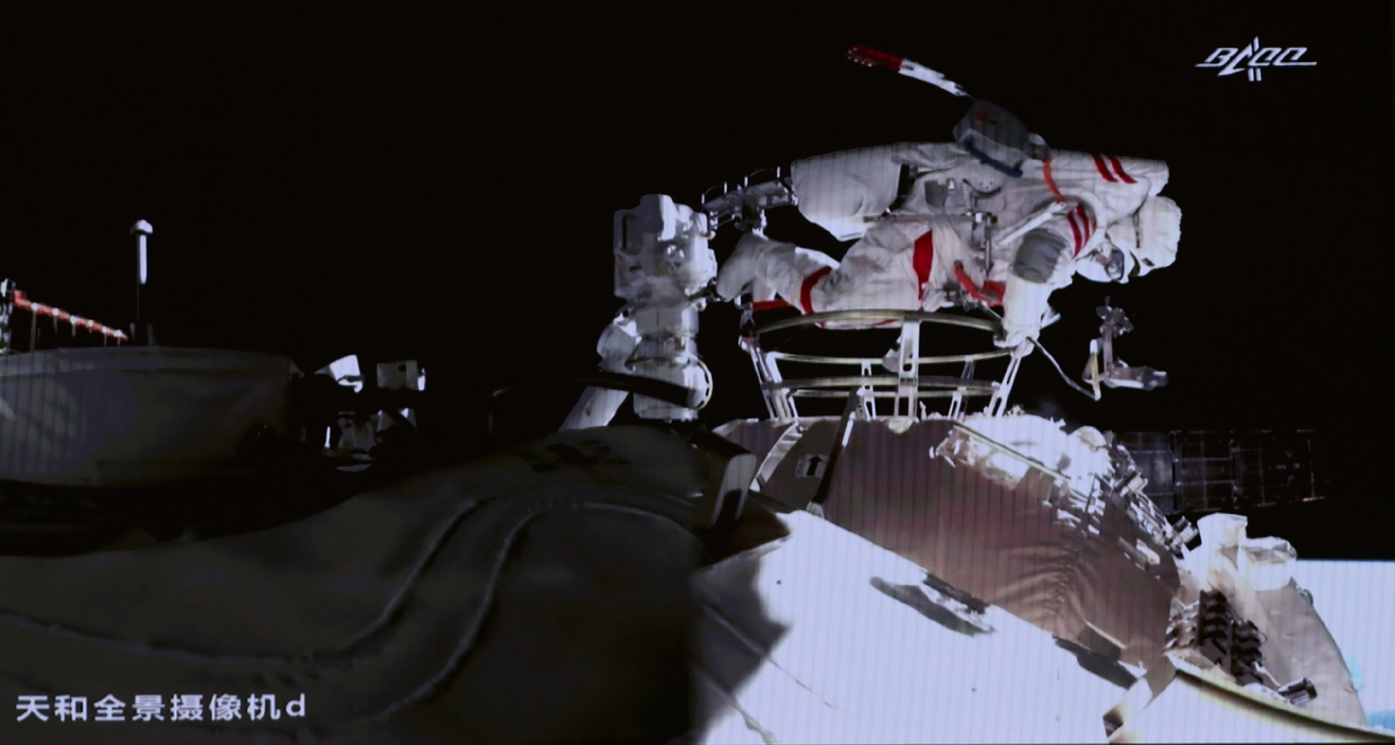 加拿大机械臂任务,中国重型机械臂