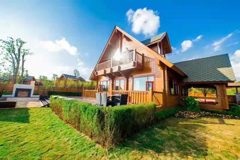 瞧！这花花世界谁不爱