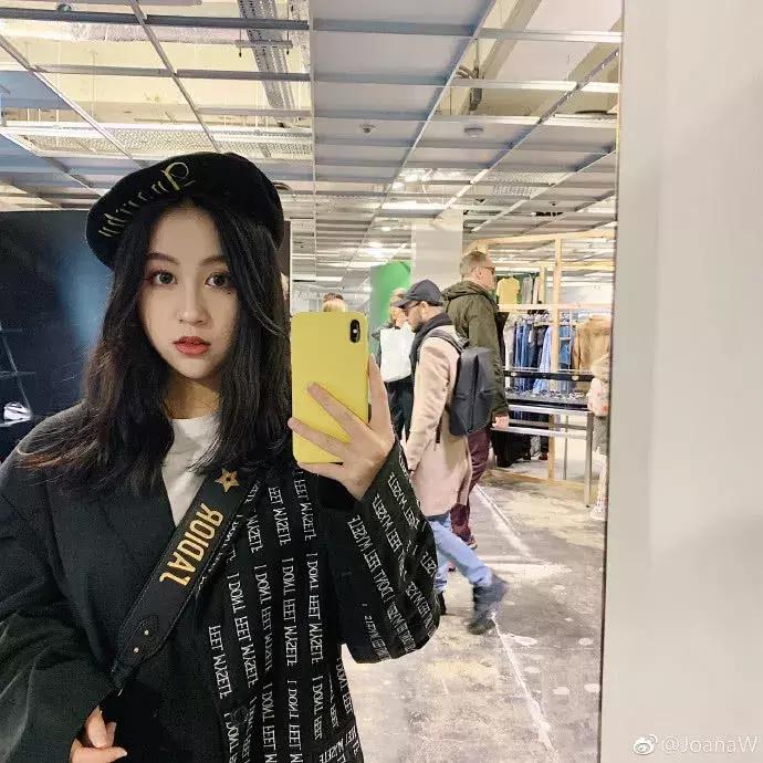 国足太太团集体助威,国足太太集会