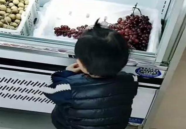 女儿要吃樱桃宝妈只买一颗,女儿要吃车厘子视频