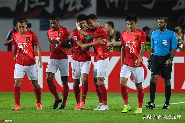 里皮太难了！媒体质疑国足培养新人球迷：要不你来吧