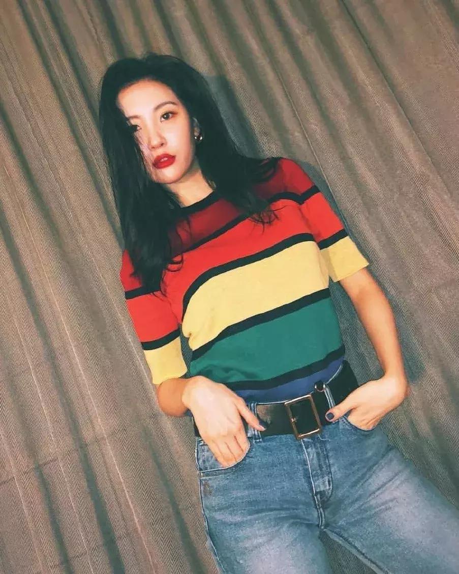 刘雯蕾丝服装,刘雯jennie