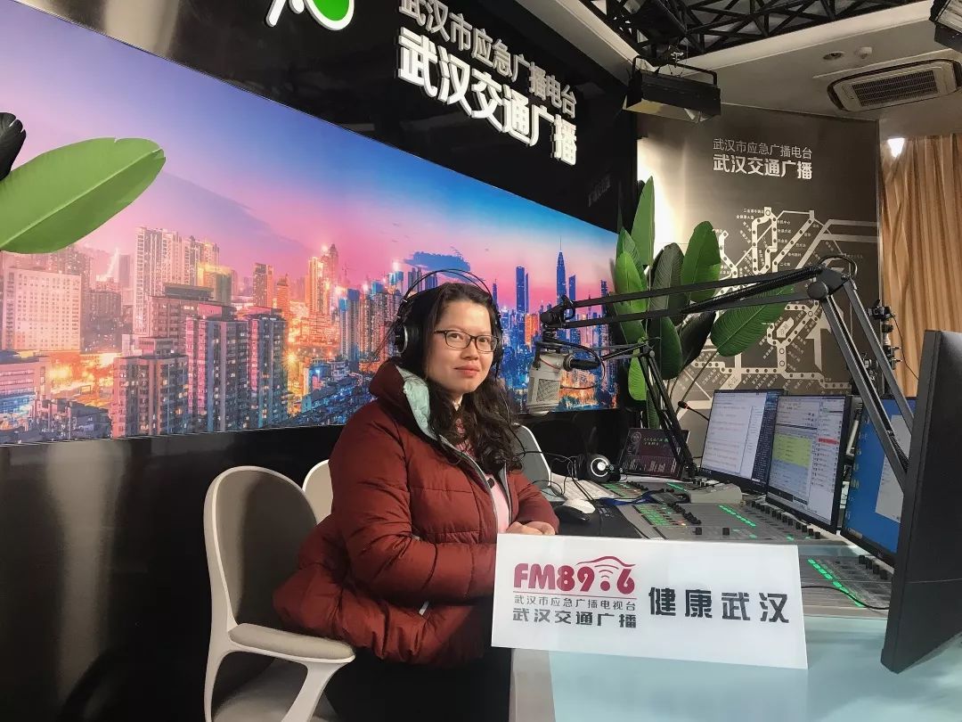 汗毛多重可能是多囊卵巢综合征,肥胖导致内分泌失调月经紊乱