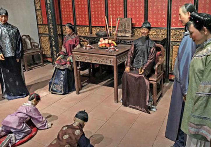 生日时吃长寿面习俗寓意成语,生日时吃长寿面的习俗的寓意