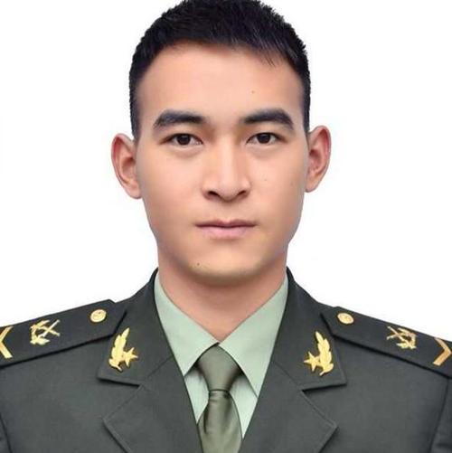 2019年八一勋章杜富国,杜富国颁发奖章全过程