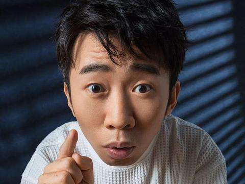 杨迪首谈女友耳钉,杨迪给女友买耳钉