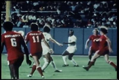 巴西足球历史十大球星名单,巴西十大足球巨星排名