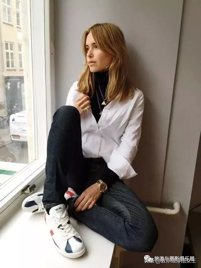 毛衣衬衫高雅上档次,毛衣搭衬衫怎么穿