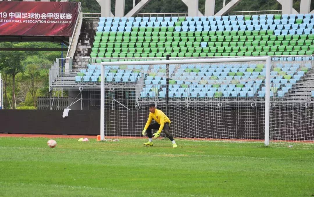 大连对贵州恒丰比赛,梅州客家对阵贵州恒丰前瞻