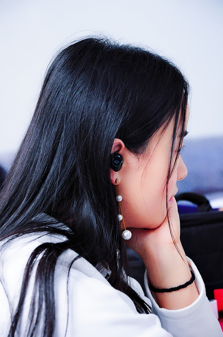 好用不超过50块钱的耳机,亿格瑞a5二代听音乐