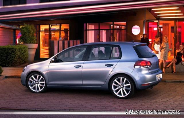 新手开车看过来,新手买两厢车还是三厢车好