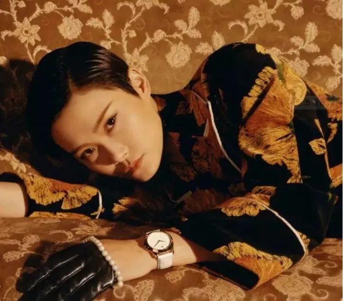 火箭少女正面照,火箭少女年轻照片