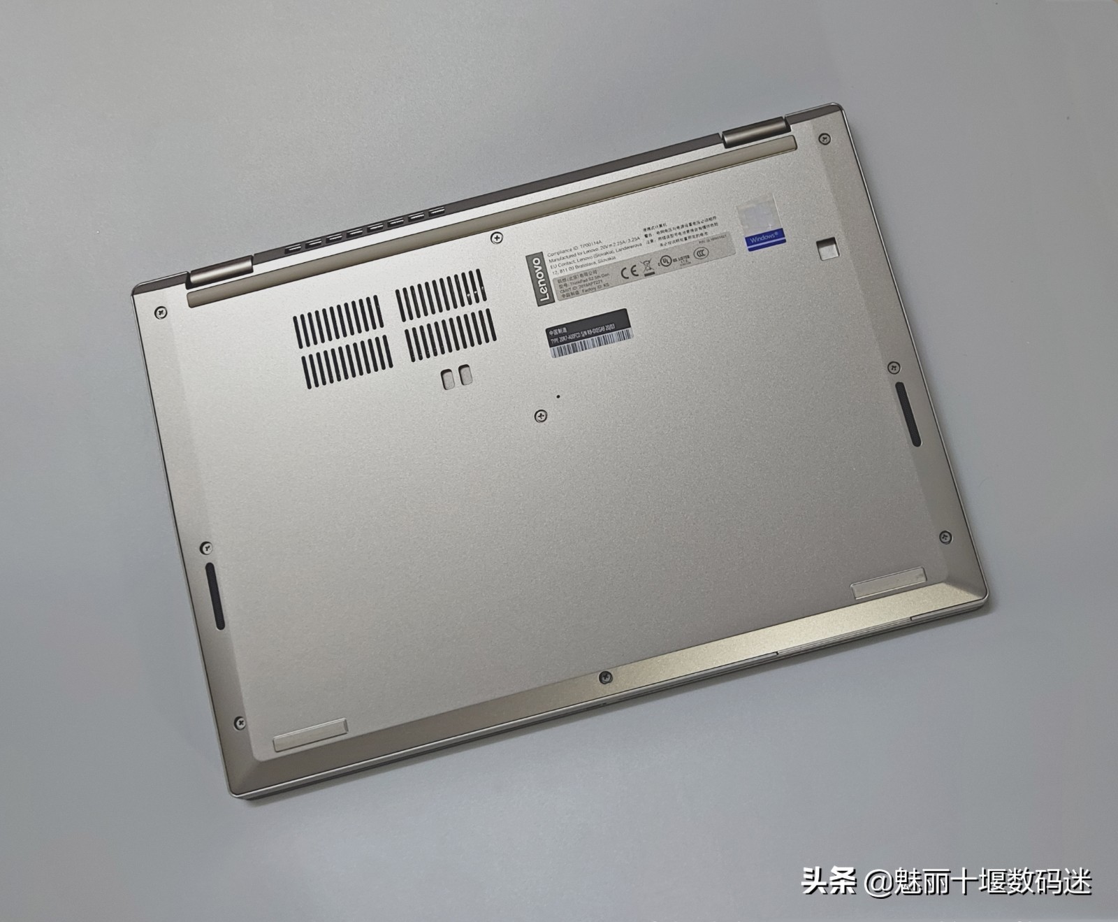 thinkpads22016款评测,升级版的thinkpad2020s2值得买么